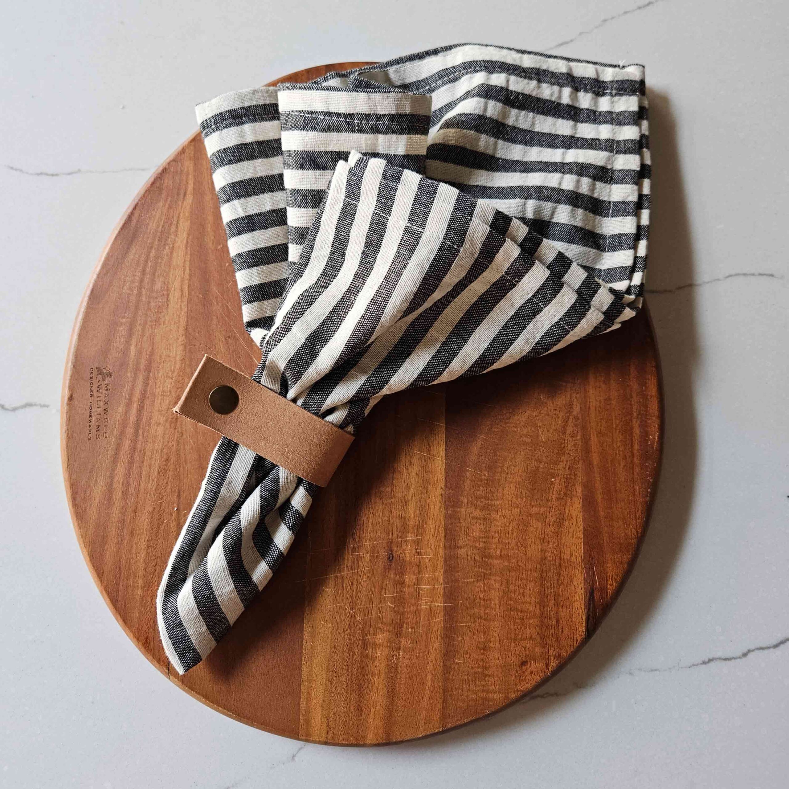 Set of 4 Black Striped Linen Napkins & Napkin Rings Interior Design